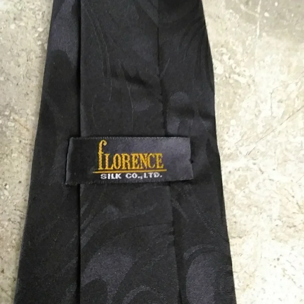 Florence Silk Co men's tie New Orleans/Bourbon St. theme